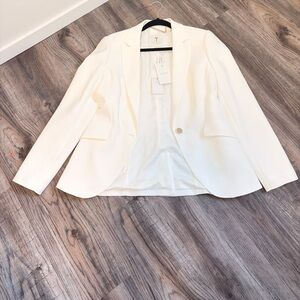 NWT beautiful Ted Baker Darlin Women's Blazer in Ivory size 8